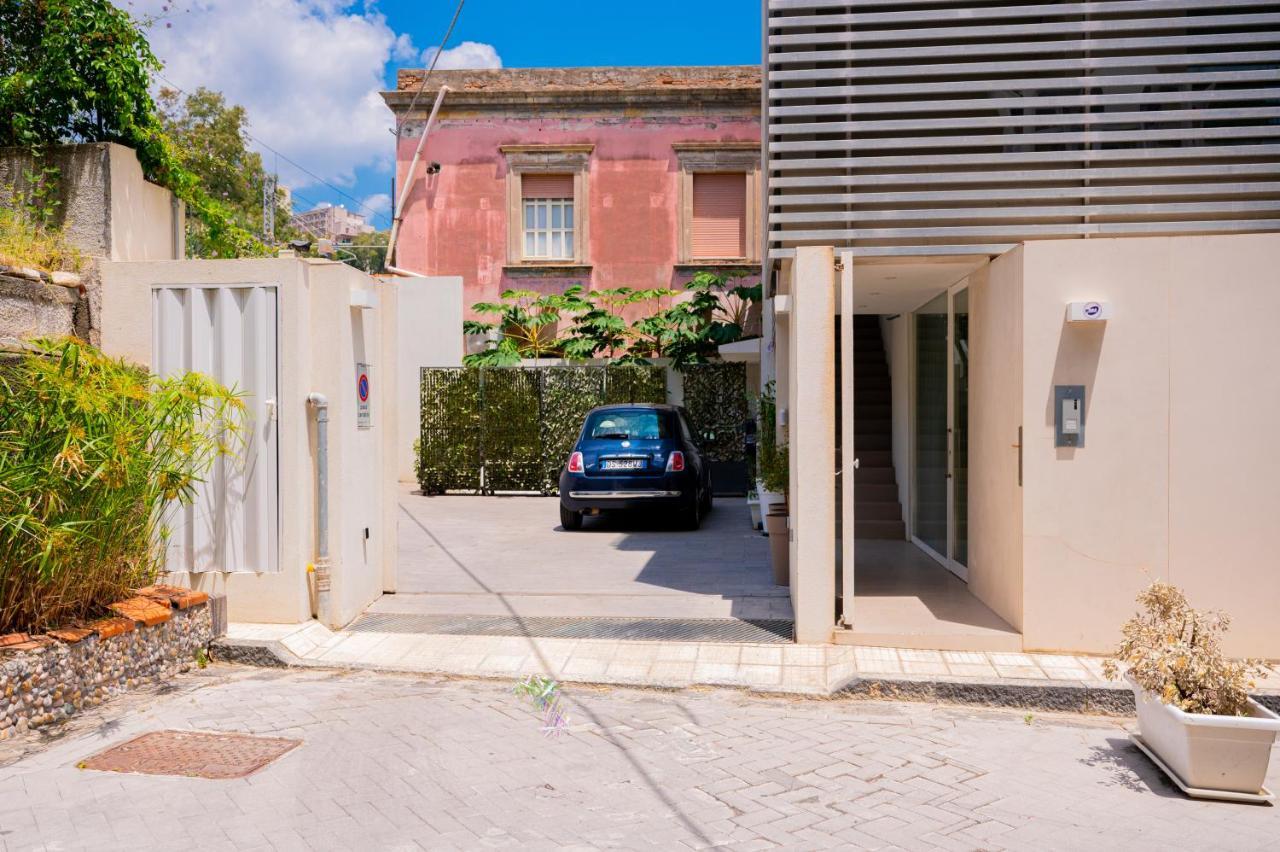 Appartamenti Paolone House Taormina Mare Mazzeo Exterior foto